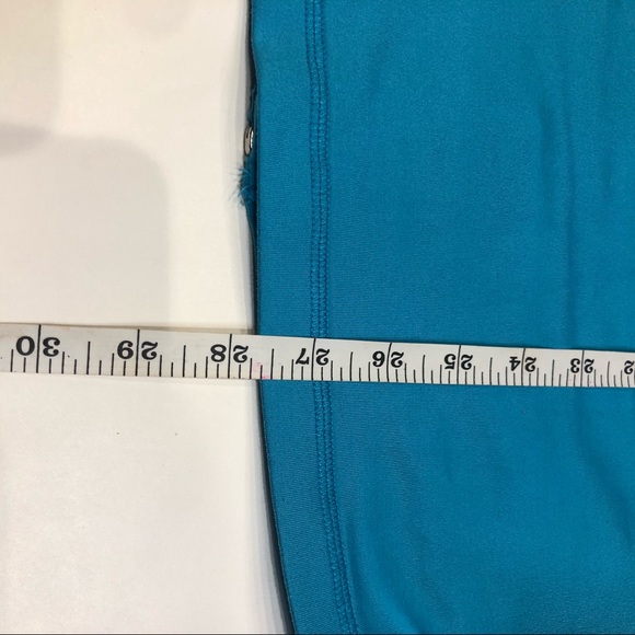 Champions Women’s Turquoise Running Sweater - Picture 7 of 8